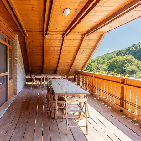 Menes Vendeghaz Gasthuis 3*