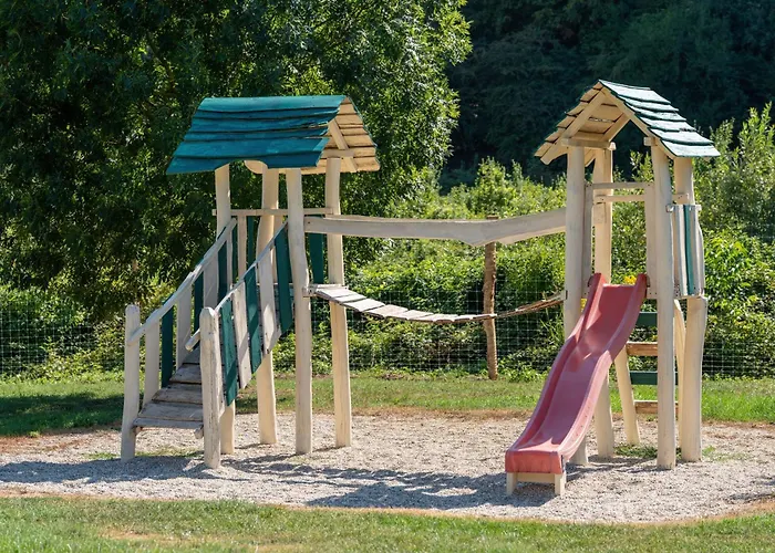 Pensiune Menes Vendeghaz Bükkösd